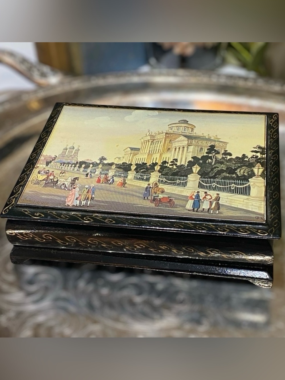 Vintage Fedoskino Signed Black Lacquer Russian Trinket Box Architecture Scenic